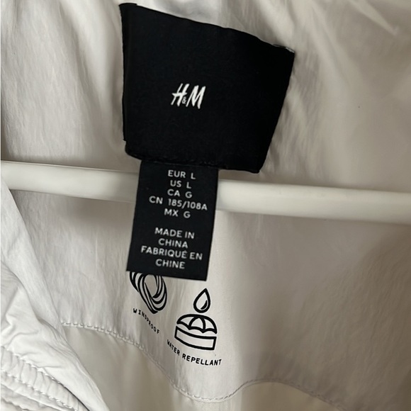 New H&M puffer coat - Picture 3 of 3